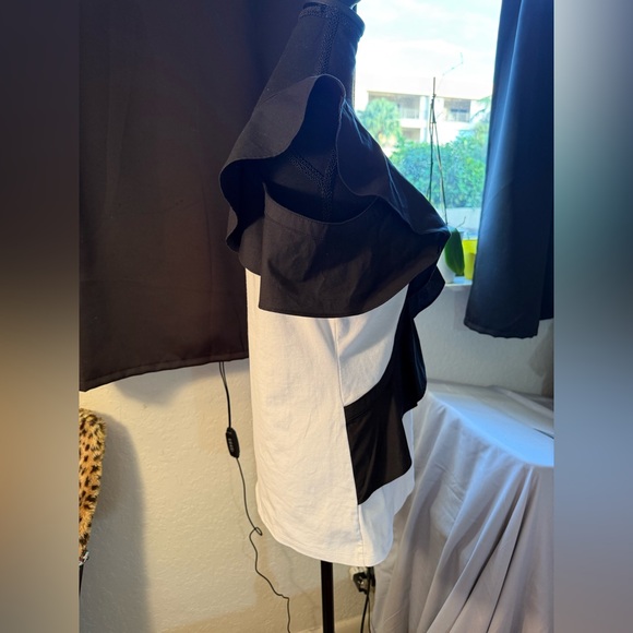 INC International Concepts Black and White Asymmetrical Top - Picture 2 of 13